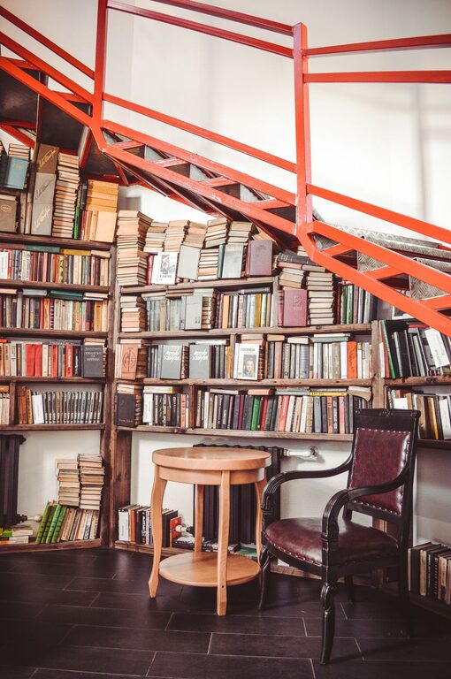 How to Create a Cosy and Inviting Reading Nook at Home